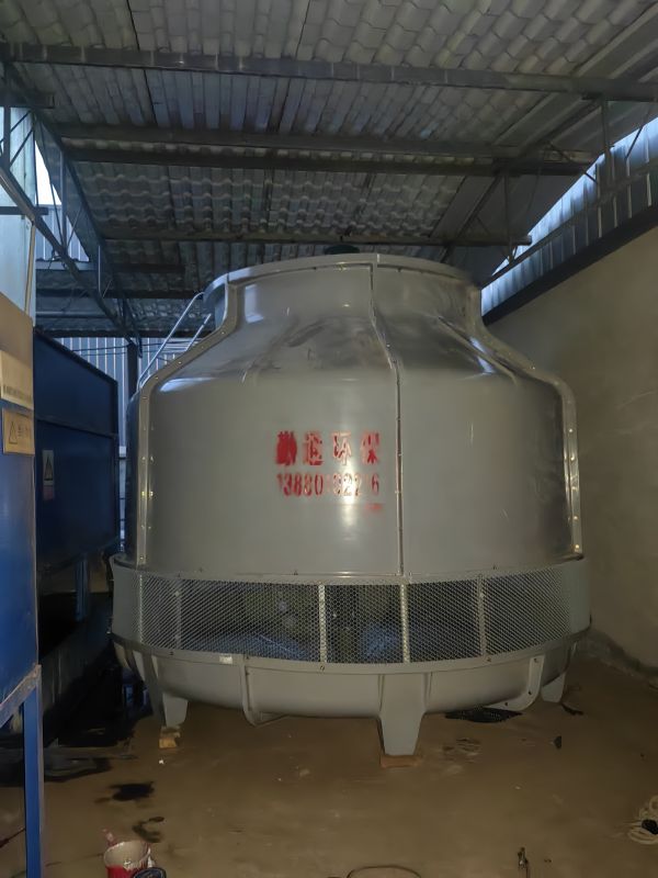 重庆<strong>200t玻璃钢冷却塔</strong>